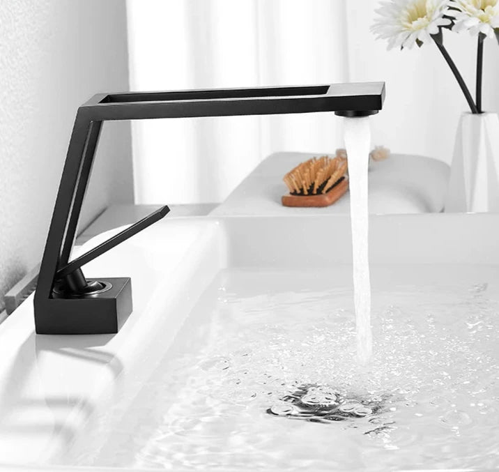 Mitigeur Lavabo Bec Cascade design