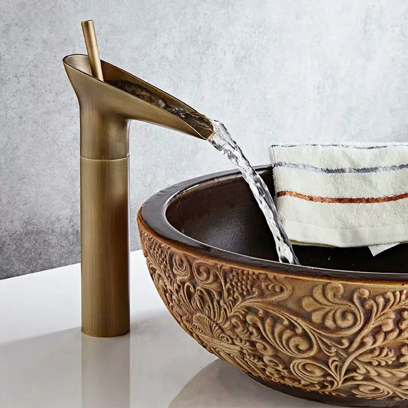 Mitigeur Lavabo Cascade Vintage design
