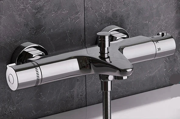 Mitigeur de Baignoire Thermostatique avec Fixations Verticales épuré moderne